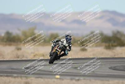 media/Dec-04-2025-Racers Edge (Thu) [[5ebc9f124d]]/3-B Group/2-Session 1 (Turn 4 Entry)/